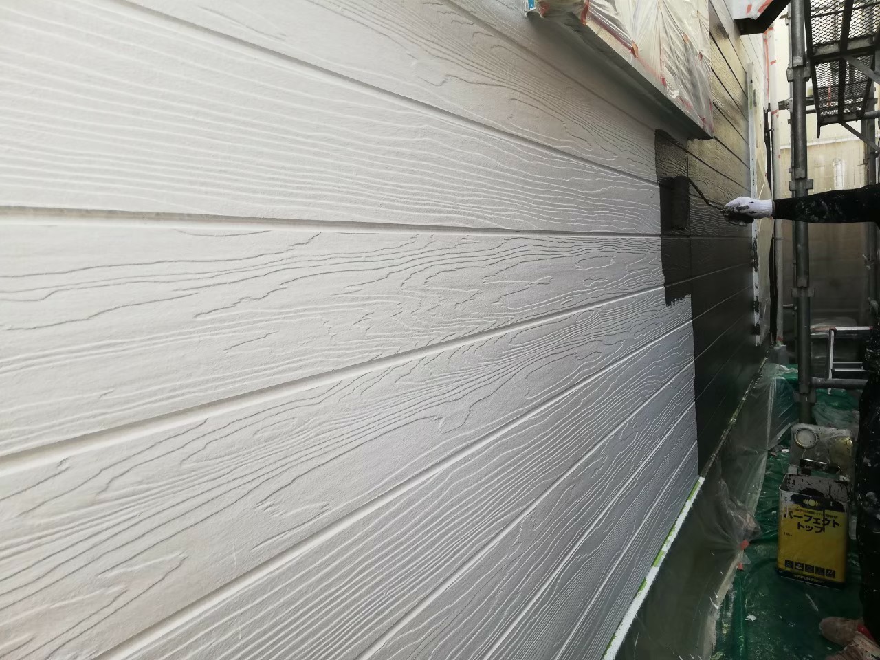 川西市のT様邸で外壁・屋根塗装工事を行いました。